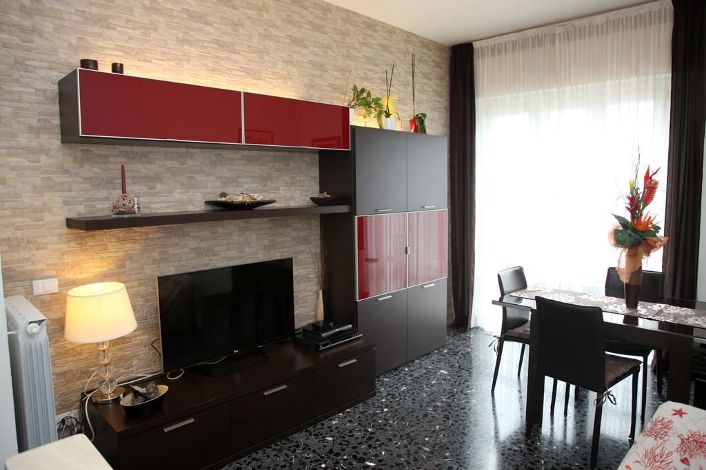 Апартаменты A Casa Di Simone A Виареджо Экстерьер фото